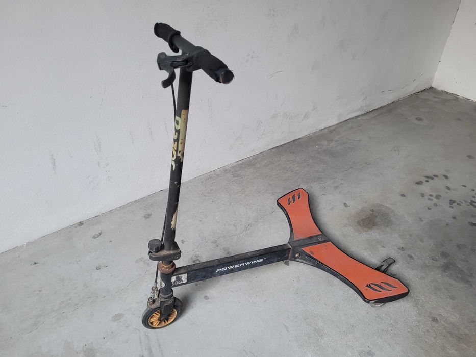 Trotineta (rodas altas) e Tricicleta