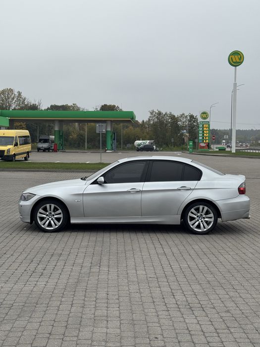 BMW e90 2.0 бензин