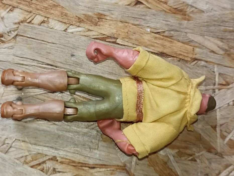 Figurka vintage Disney Tarzan obrońca/myśliwy Clayton McDonalds 1999