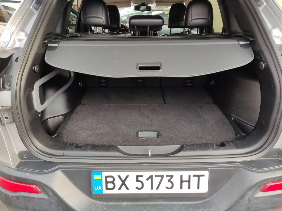 Штора багажника Jeep Cherokee kl 2014+