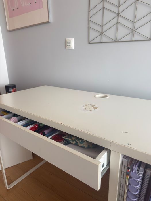 Mesa secretária quarto