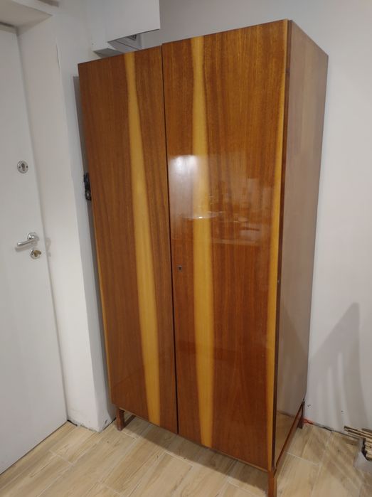 Szafa PRL wysoki połysk