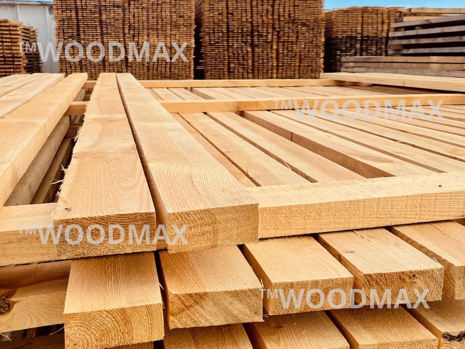 Пиломатеріали в наявності: стругана дошка, брус, вагонка, рейка