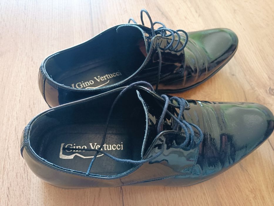 Buty lakierowane męskie