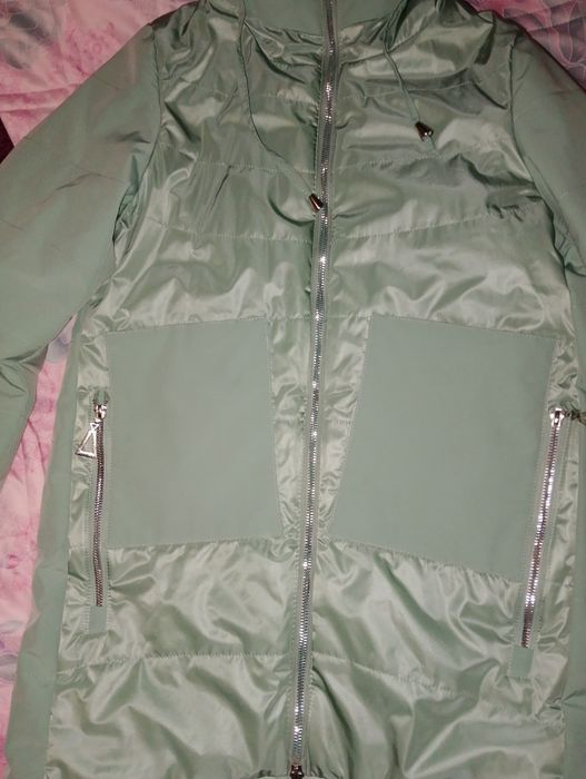 Продам куртку женскую бу(120грн)