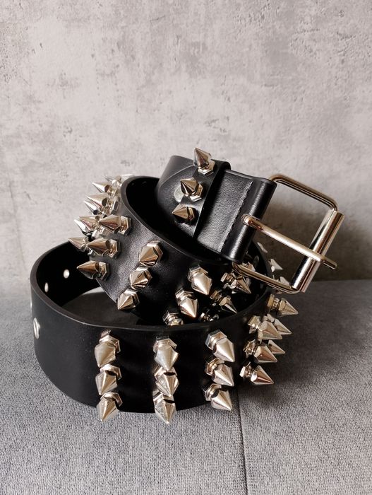 Czarny skórzany pasek do spodni z kolcami 100cm