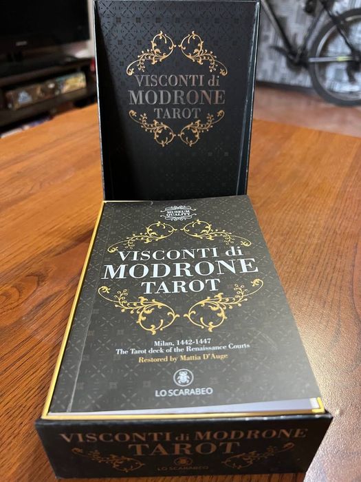 Колода таро Visconti di Modrone Tarot (Museum Quality)