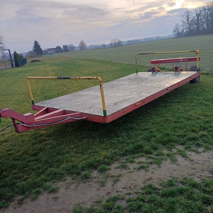 Przyczepa laweta niskopodwoziowa