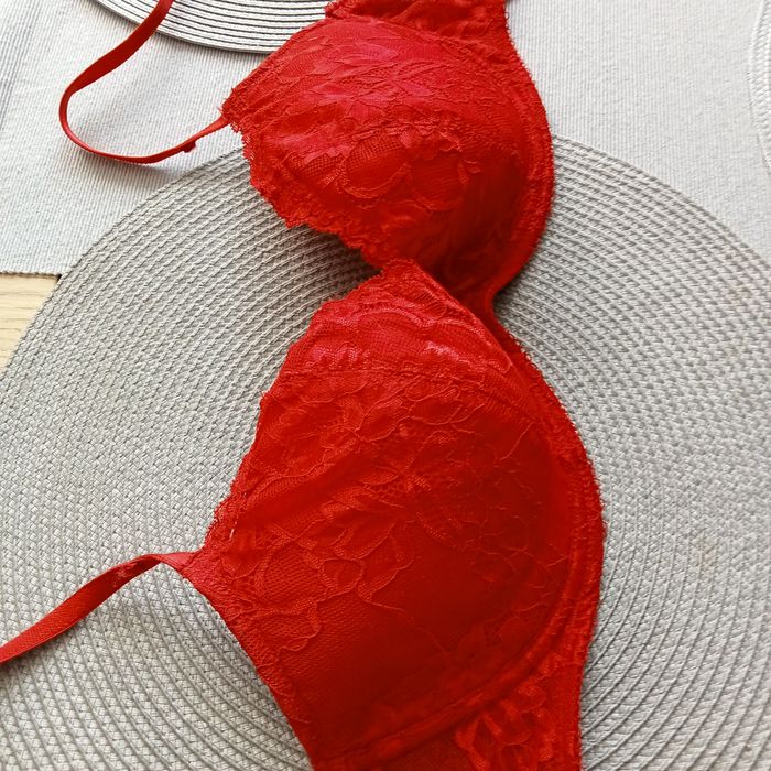 Biustonosz duży, koronkowy Change 65G