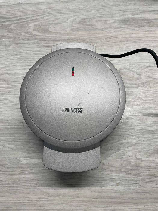 Gofrownica Princess srebrny/szary 1200 W