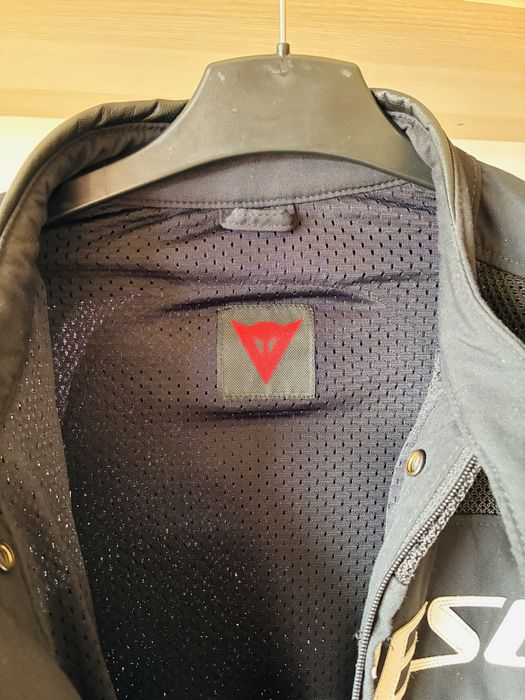 Casaco Dainese como novo