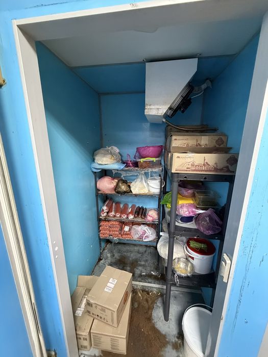 Холодильна , морозильна камера