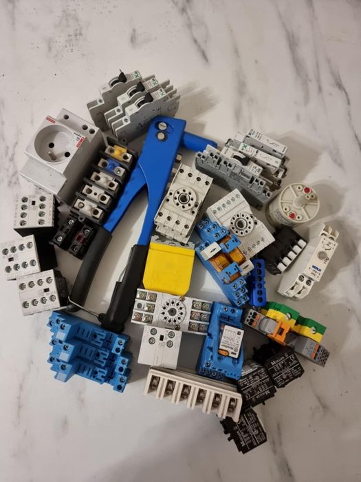 Elektronika do szafy sterującej.