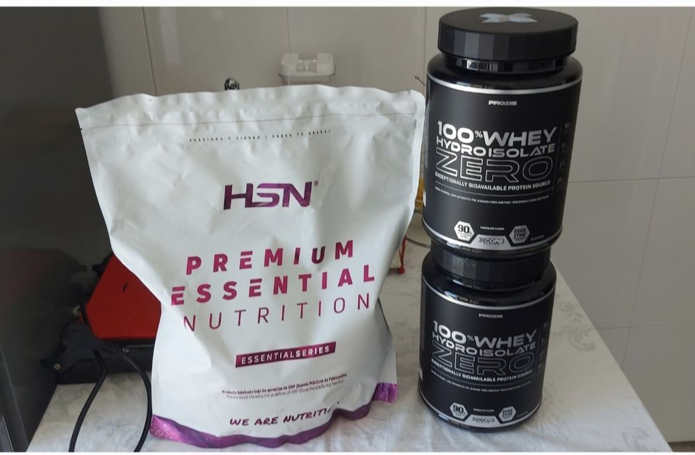 Conjunto de halteres, colchonete e suplementos limentar