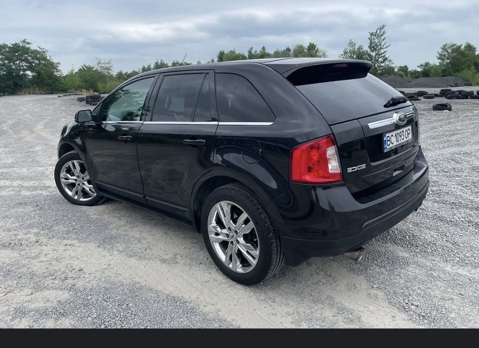 Ford Edge автомобіль