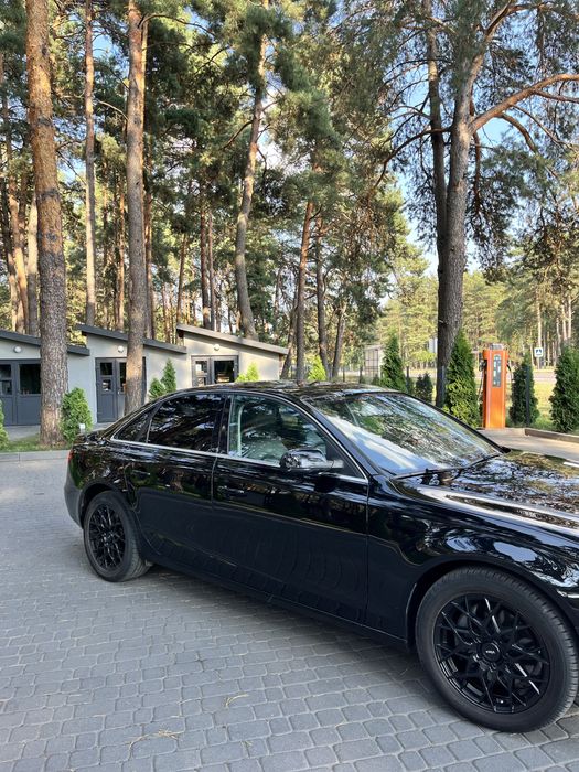 Продам Audi A4 B8