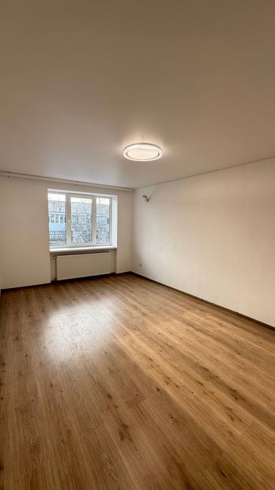 Продаж 3 кімнатної квартири, м.Мукачево