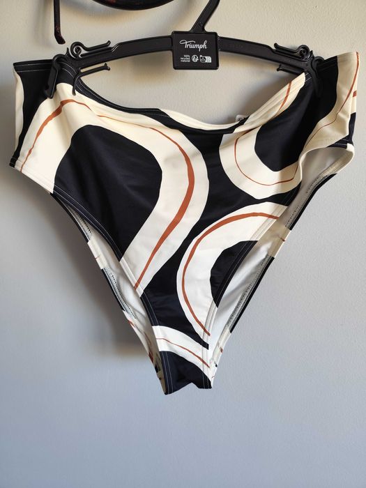TRIUMPH Summer Allure: bardotka + majtki kąpielowe