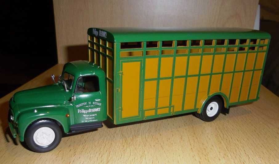 Camiões  da IXO - escala 1:43 - novos na caixa