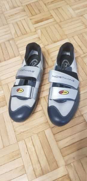 Buty rowerowe Nr42 + koszulka