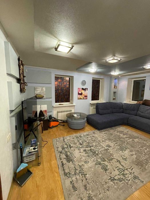 Продаётся шикарный 2х этажный дом в Центральном районе города!