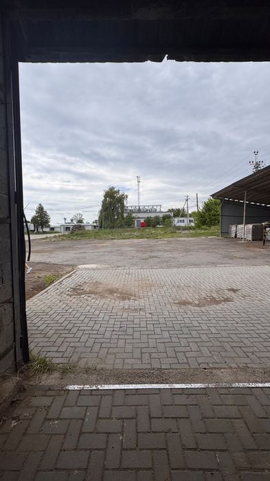 Продаж виробничо-складського приміщення | 1000 м² | 300 кВт  с. Дідилів, Львівська область Пропонується до продажу виробничо-складський об’єкт