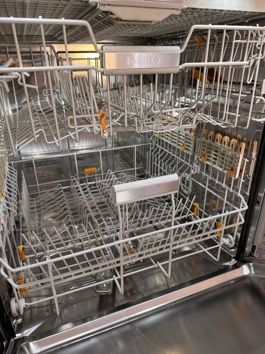 Zmywarka Miele do półzabudowy model G6840 SCi, 6 m-cy gwarancji