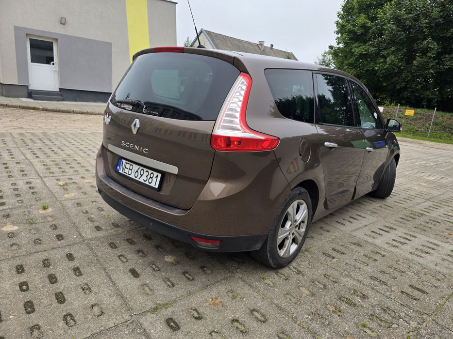 Scenic 3 1.9 dci bez wkładu 7 osobowy