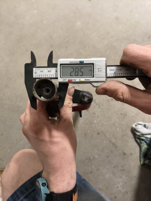 Widelec rowerowy 26 cali rura 28.5 mm