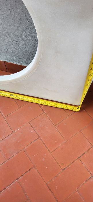 Lavatório e pedra de casa de banho