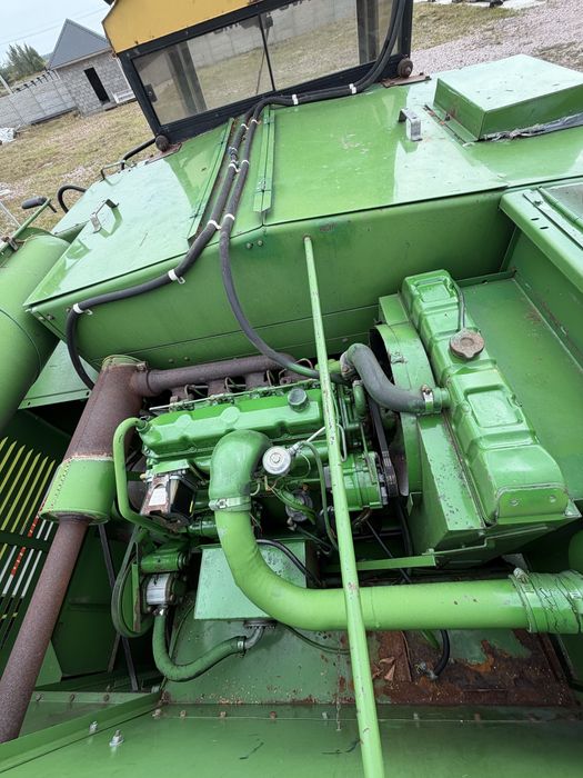 Комбайн John Deere 1042