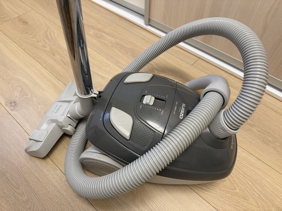 Odkurzacz Amica Surazo 900W workowy + komplet zestaw nowych worków