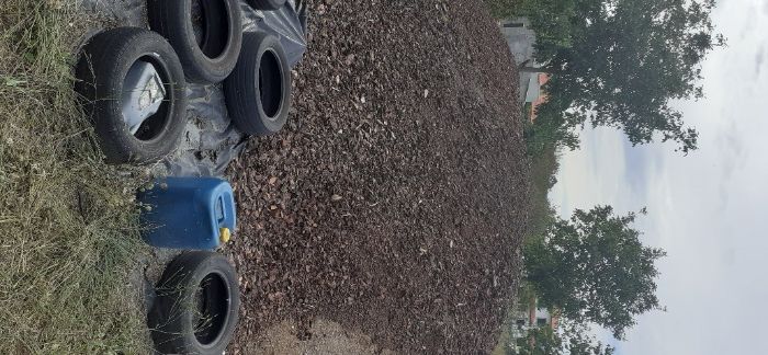 Vendo casca de pinheiro 25 eur por m3.