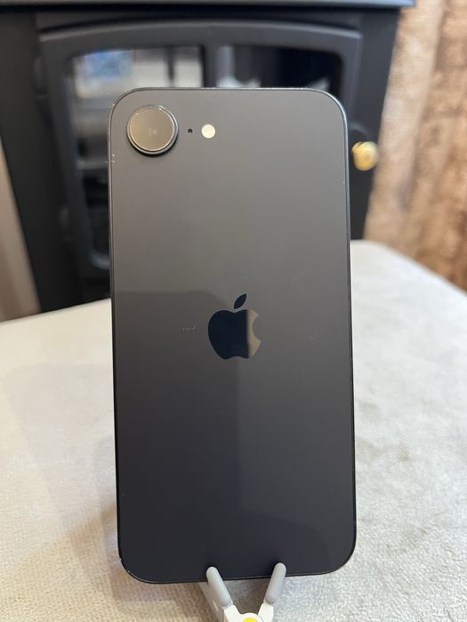 Телефон Iphone 16E 128Gb ФІЗ картка ,бат 100%