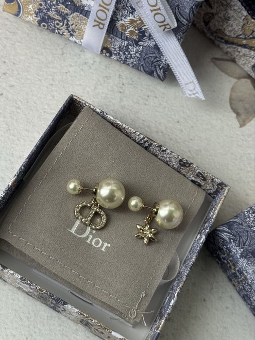 Сережки dior з перлинами та камінням, нова колекція