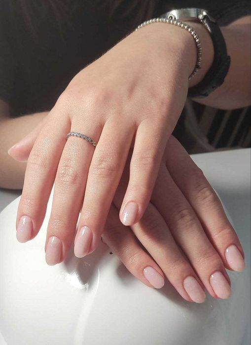 Манікюр педикюр Троєщина