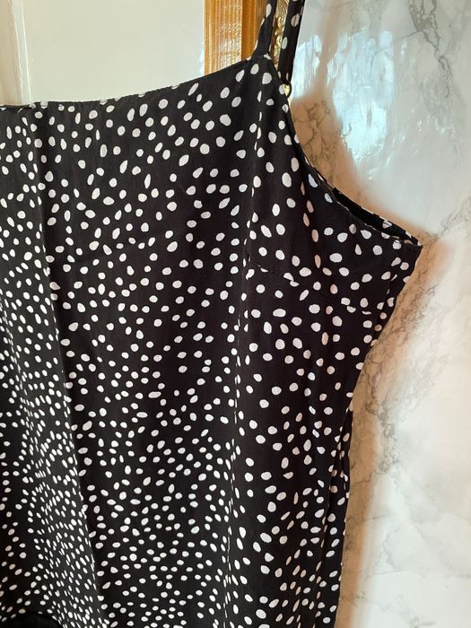 Sukienka w kropki z falbanką  czarna asymetryczna h&m s lata 20 30