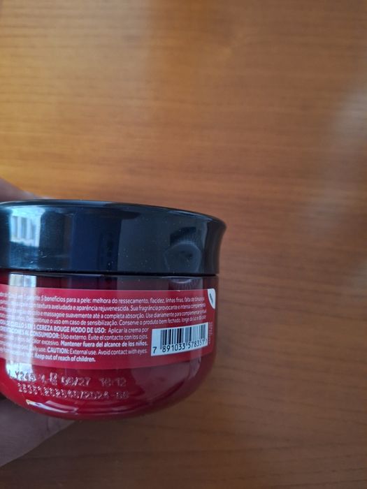 Creme Firmador de Colo 5em1 Cereja Rouge Nativa Spa Boticário 200g