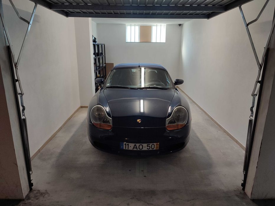 Garagem com 23M2 - Zona do Pachancho - Rua de Timor - Piso 0