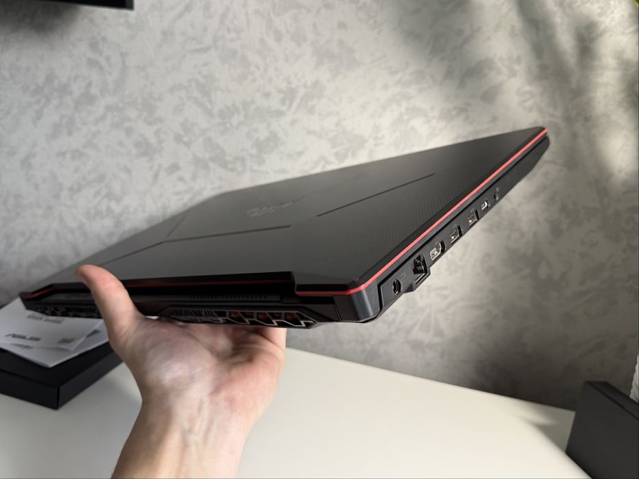 Asus Tuf 17.3/GTX1660Ti-6GB/Ryzen 5-4600H/16GB/512GB.  Ноутбук.