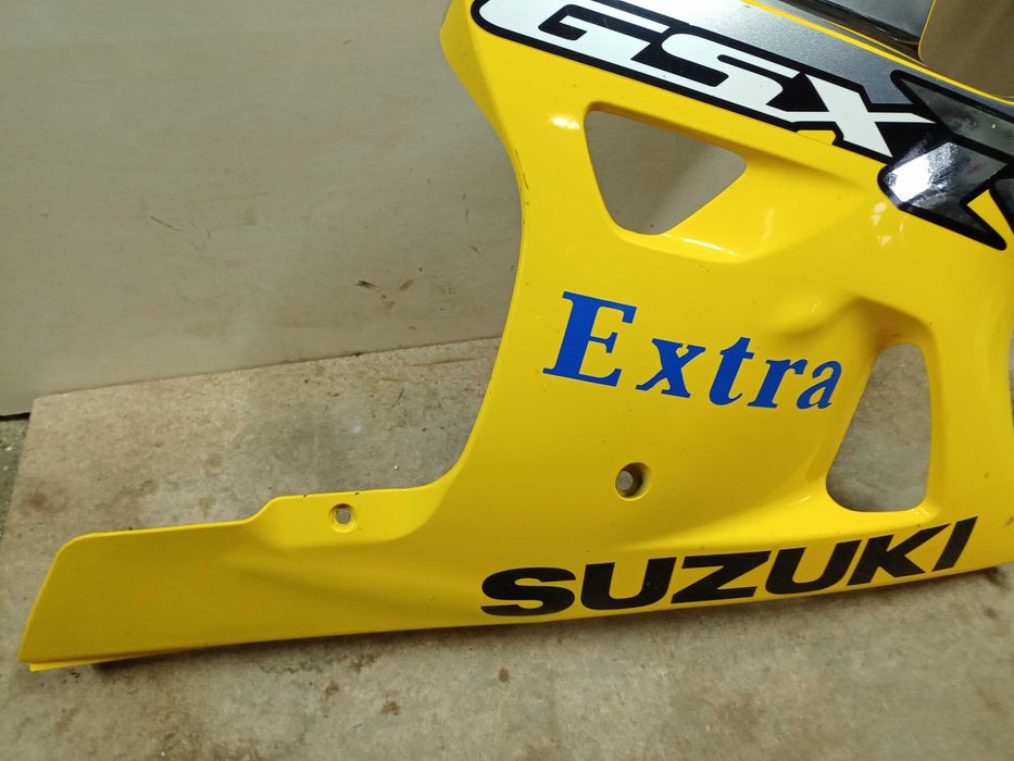 Suzuki GSX-R K1 K2 K3 R600 prawa owiewka boczek owiewka osłona R750