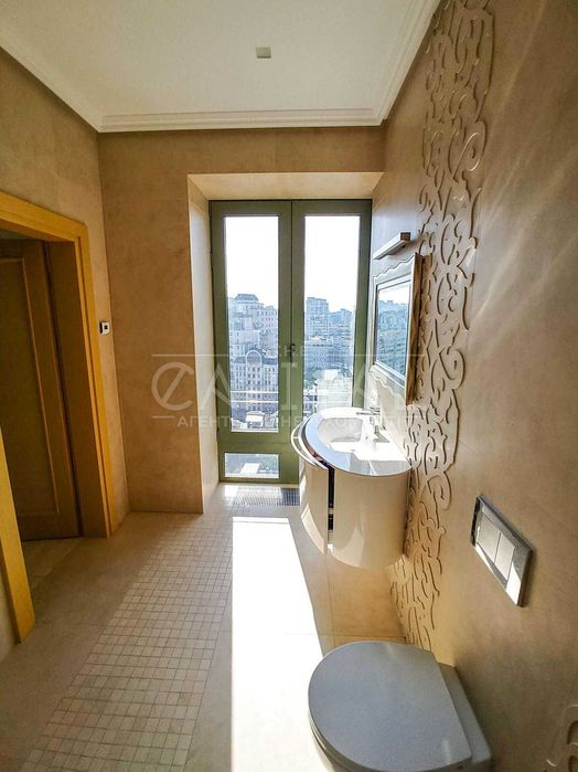 Продаж квартири, пентхаус , вул. Назарівська, Шевченківський р-н