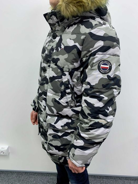 Пуховик Tommy Hilfiger / куртка чоловіча / хакі розмір S