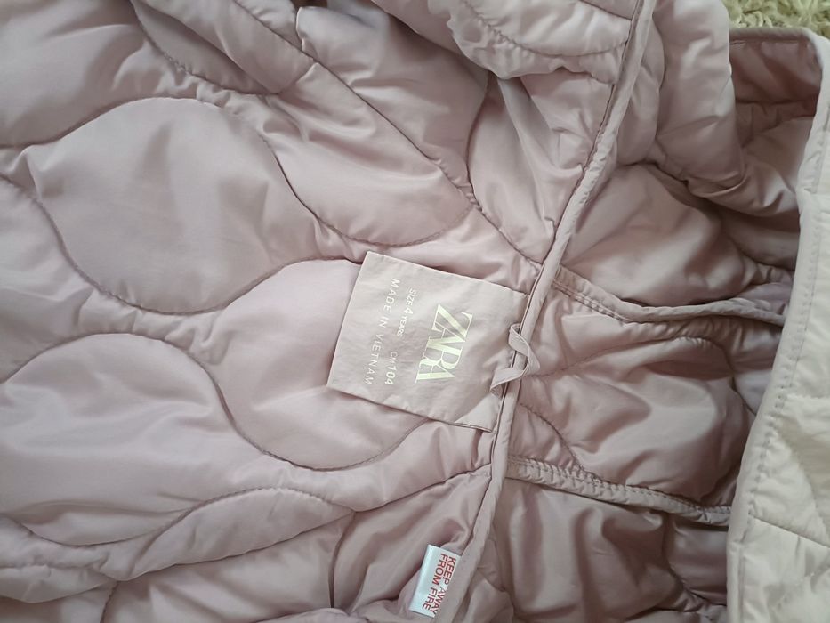 Куртка zara 104 розмір, 3-4 роки, осіння для дівчинки