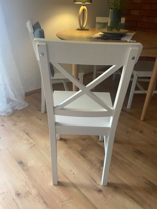 komplet 4 białych Drewnianych krzeseł Ikea