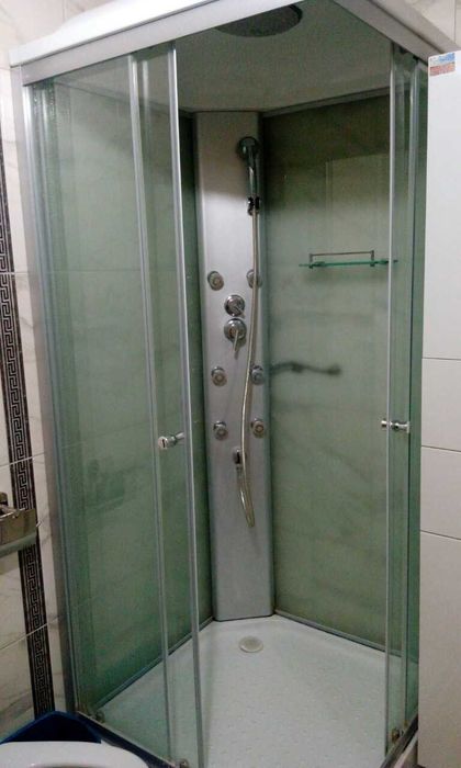 Продается 2-х комнатная квартира в районе ЖД Вокзала.