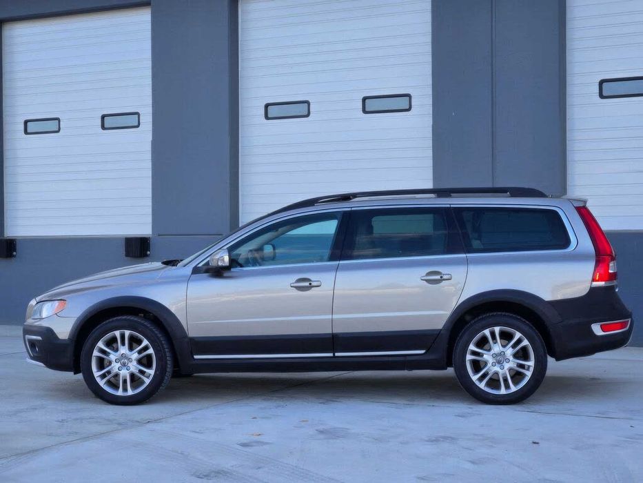 Volvo XC70 T5 Premier      2016
