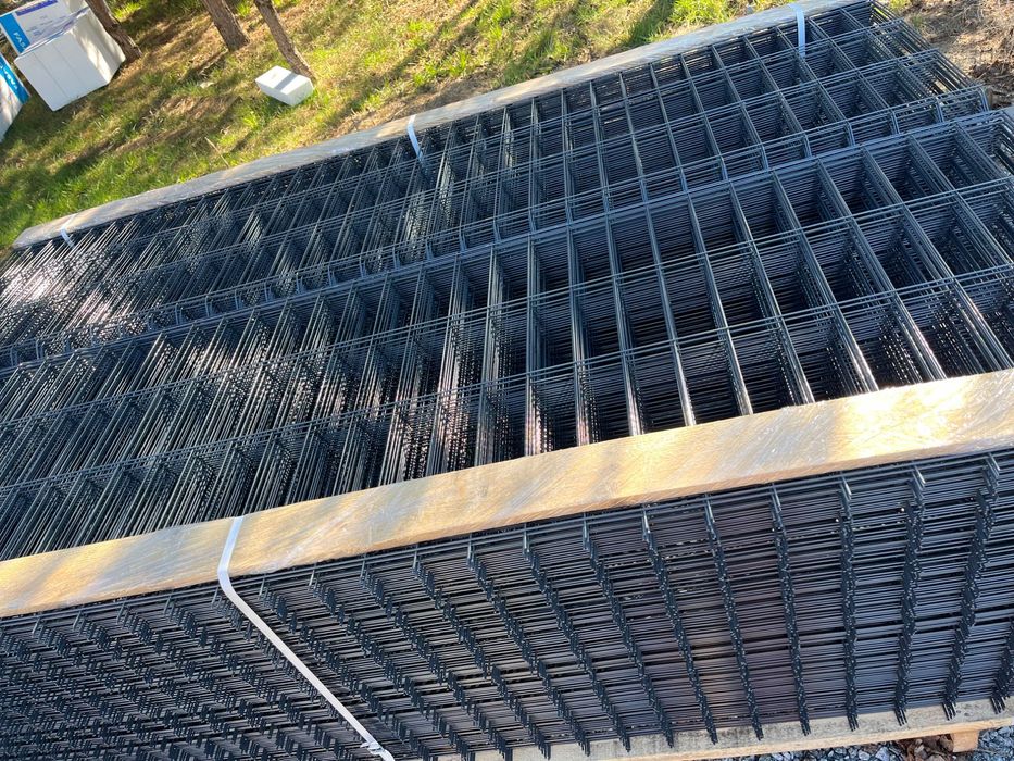 Komplet 50 m ogrodzenia 1,23x2,50, Fi4 z łącznik, słupek, obejma