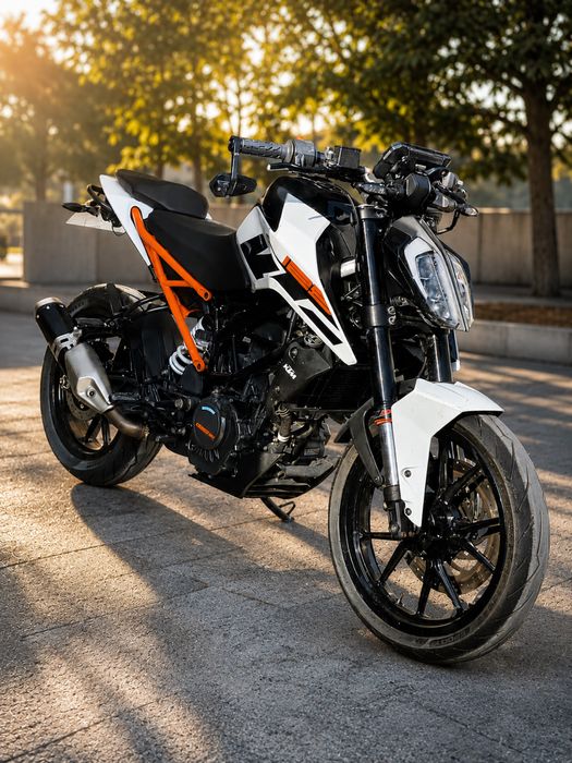 KTM Duke    2022