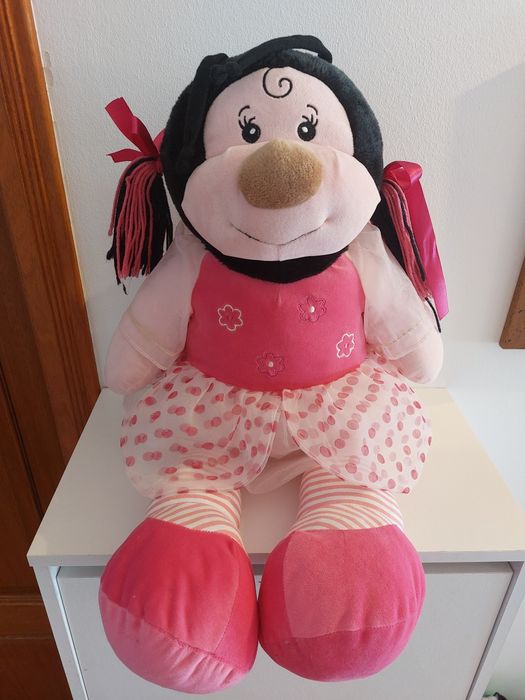 Peluche muito engraçado com cerca de 70 cm de altura